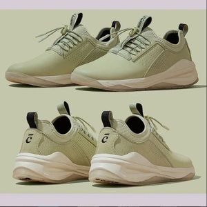 Size 9.5 women’s Clove tennis shoes, sage green